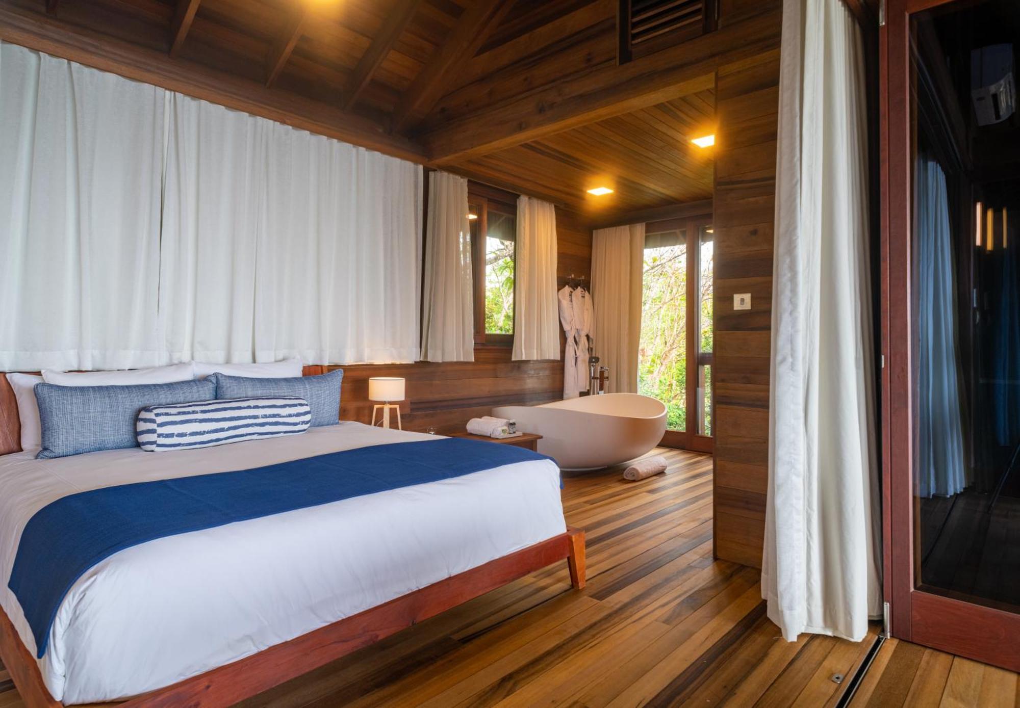 Hotel Secret Bay Portsmouth Zewnętrze zdjęcie